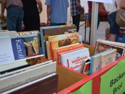 سوق الكتب المستعملة في مهرجان البلدة القديمة